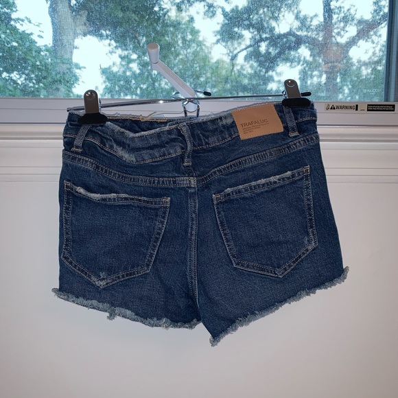 Zara Mid Rise Raw Hem Red Stripe Denim Shorts - Picture 2 of 6